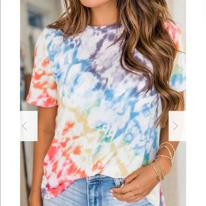 Pink Lily! Chasing a rainbow tie dye tee (S)